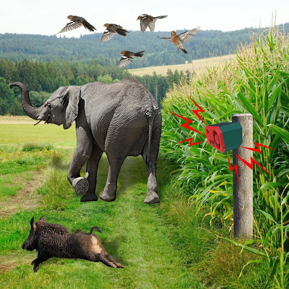 Solar alarm high power dual horn alarm light infrared induction flashing red and blue light animal repeller