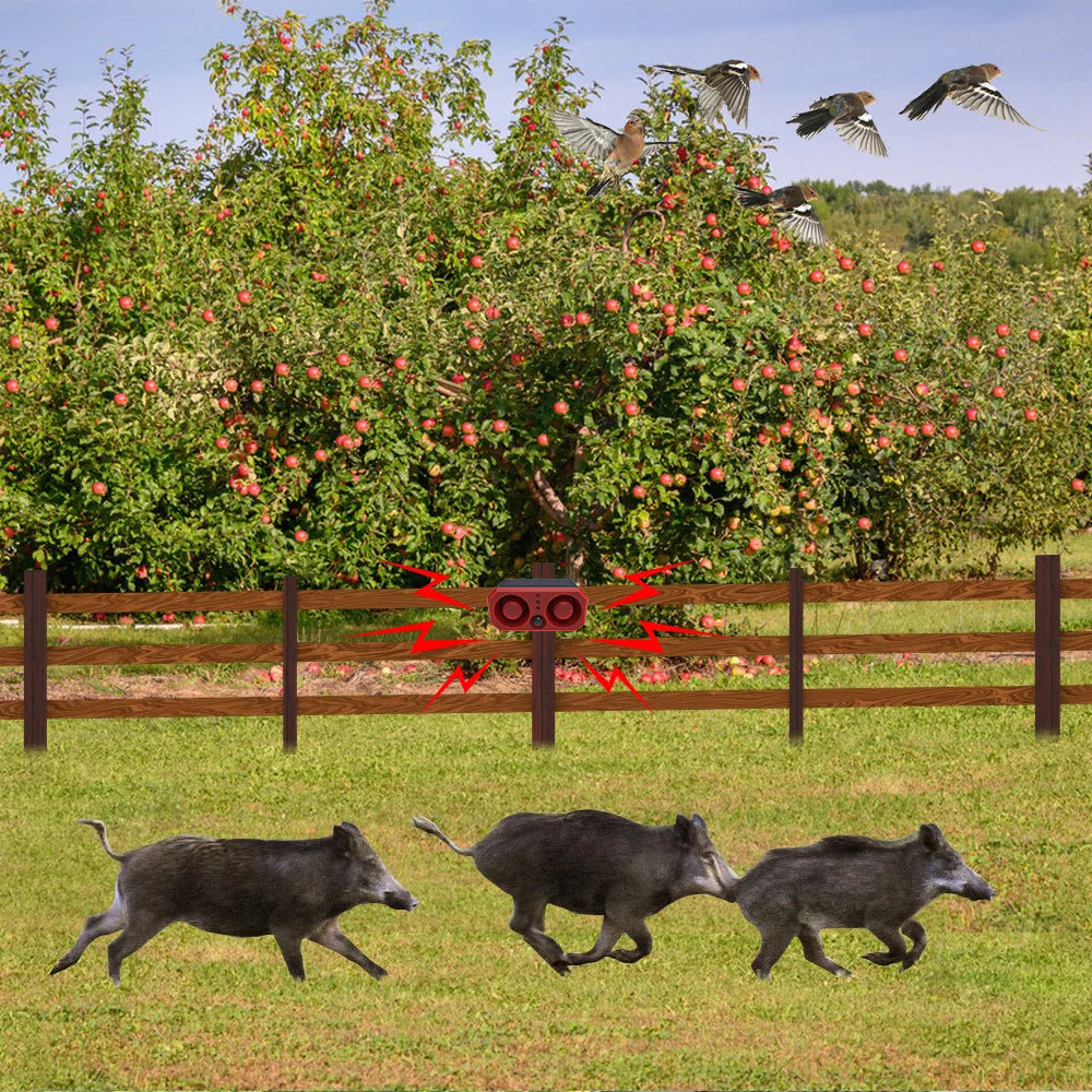 Solar alarm high power dual horn alarm light infrared induction flashing red and blue light animal repeller