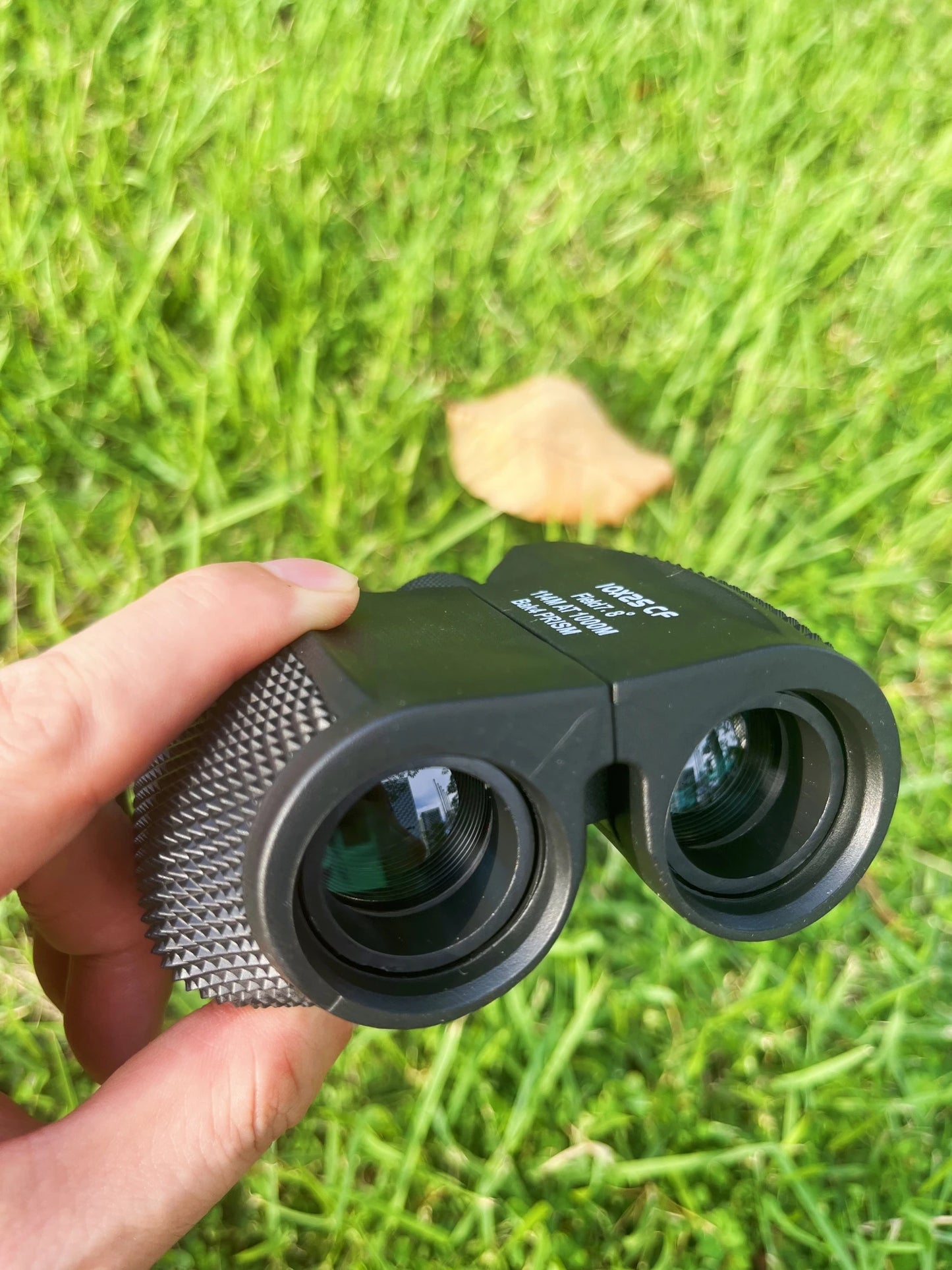 Binoculars 10X25 HD Mini Portable Telescope BAK4 FMC Coated Telescope Outdoor Bird Watching Hunting Travel Camping Ball Game